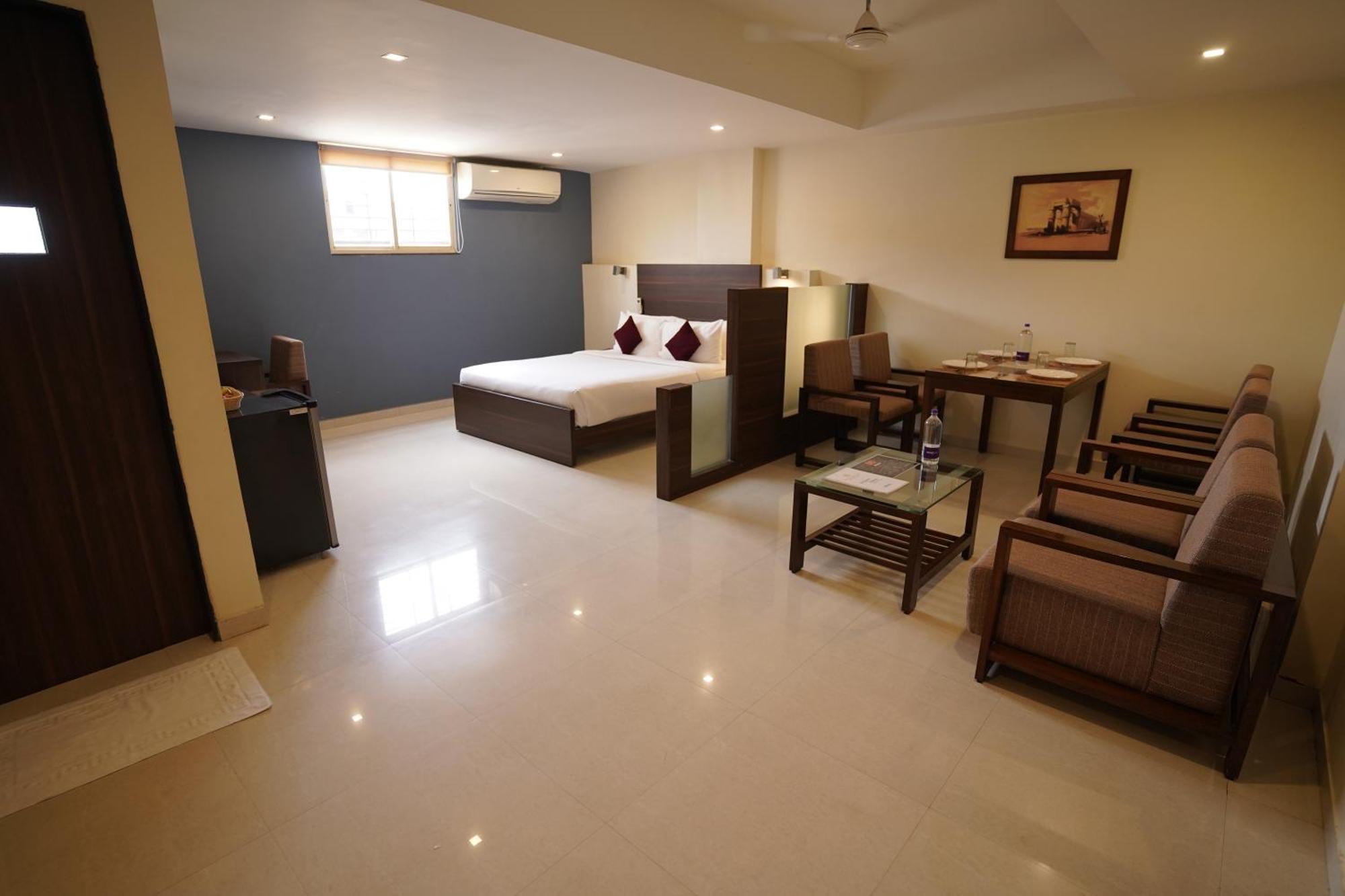 Hotel Metropolis Hubli Exterior foto
